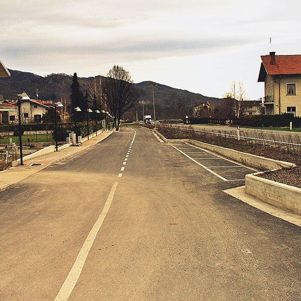 IMPLEMENTATION OF A PEDESTRIAN PATH – GAIOLA (CN)